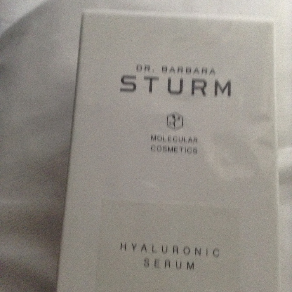 Dr. Barbara STURM Hyaluronic Serum